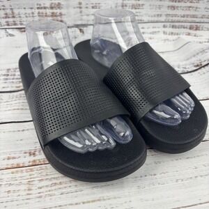 VINCE. WINSTON Perforated Leather Slide Sandals US 9 EU 42.5 Beach Poolside